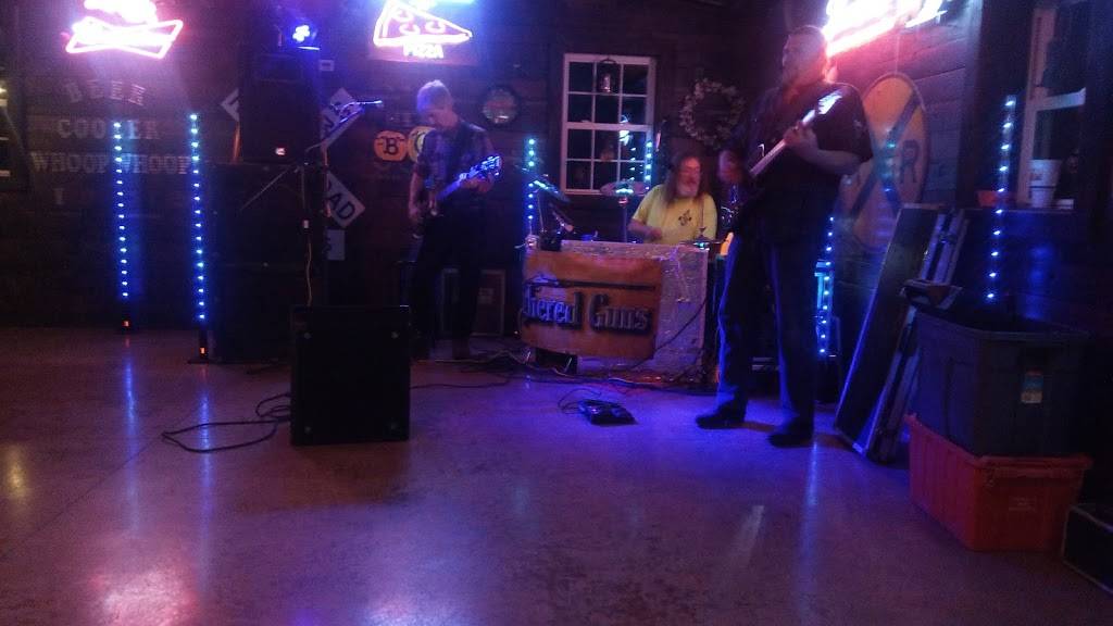 Beer Cooler Pub And Grub LLC | restaurant | 6611 S Old US Hwy 63, Hillsdale, IN 47854, USA | 7652450555 OR +1 765-245-0555