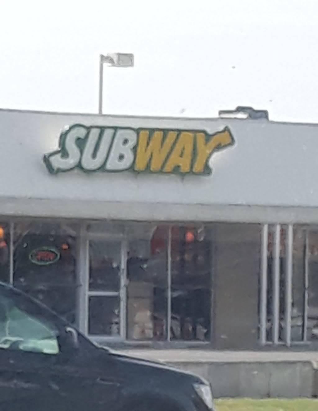 Subway | meal takeaway | 4900 E Pawnee St Suite 102, Wichita, KS 67218, USA | 3166832222 OR +1 316-683-2222