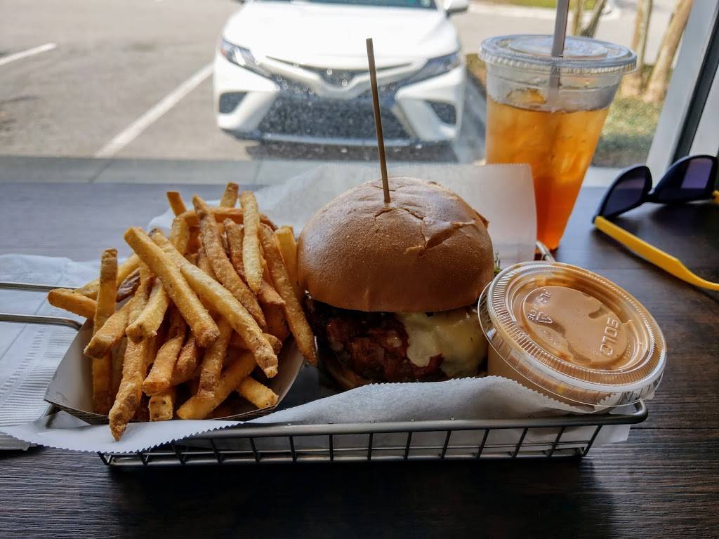 Epik Burger | restaurant | 12740 Atlantic Blvd #105, Jacksonville, FL 32225, USA | 9043747326 OR +1 904-374-7326