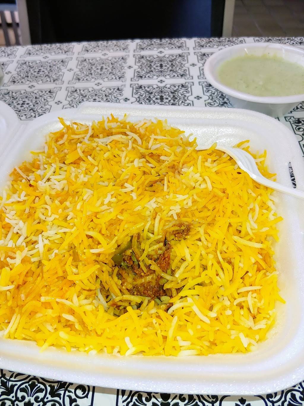 Salmas Kitchen | meal takeaway | 9817 W Sample Rd, Coral Springs, FL 33065, USA | 9543442644 OR +1 954-344-2644