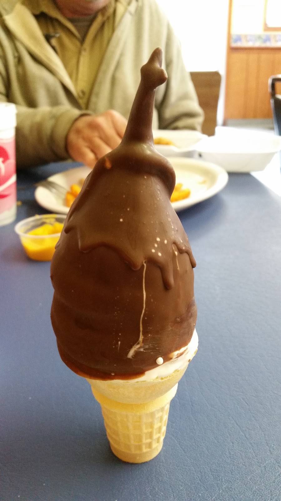 Hilltop Drive-In | restaurant | 705 W Main St, Cambridge City, IN 47327, USA | 7654785880 OR +1 765-478-5880