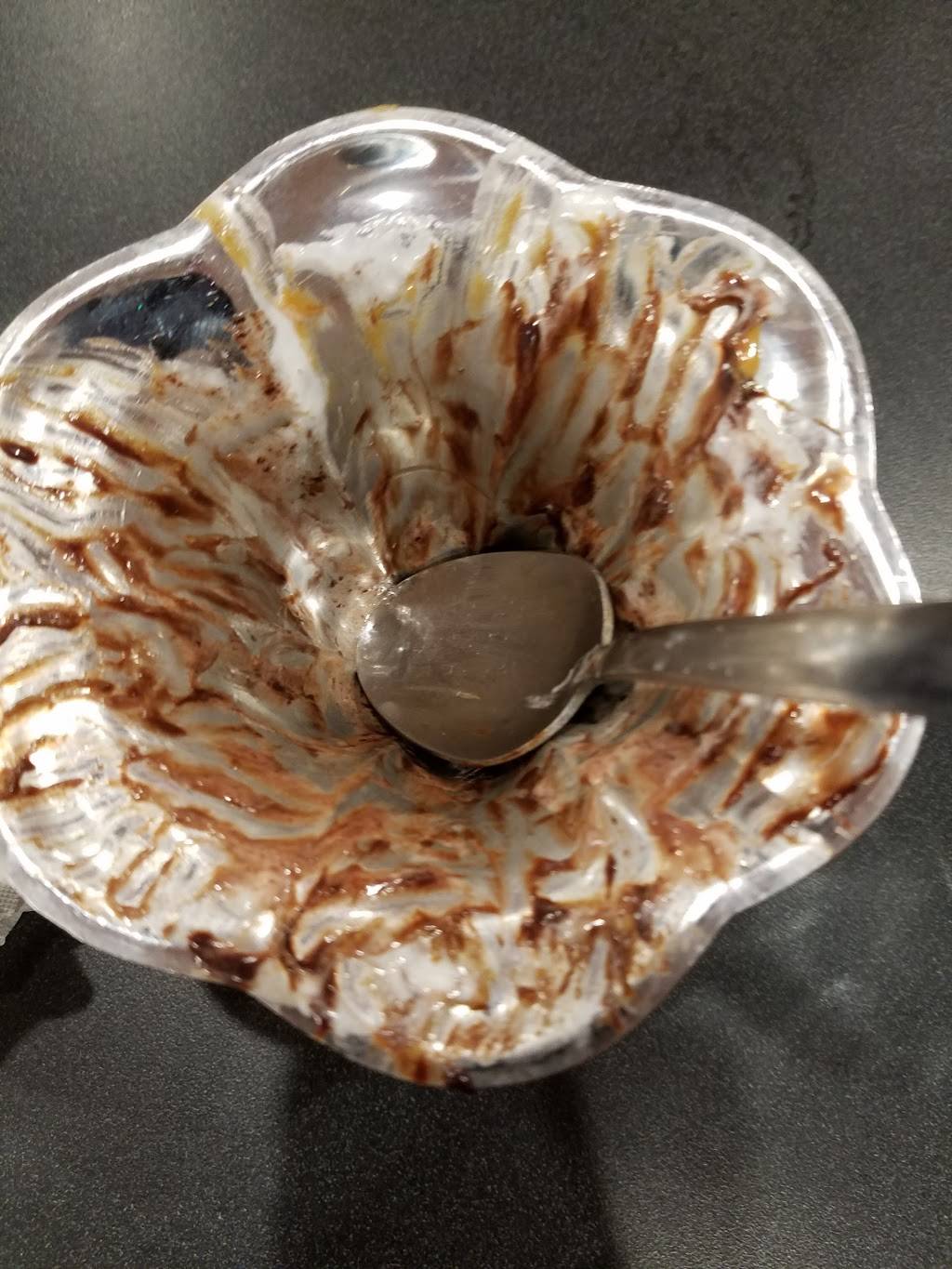 Friendlys | restaurant | 562 N Main St, East Longmeadow, MA 01028, USA | 4137810839 OR +1 413-781-0839