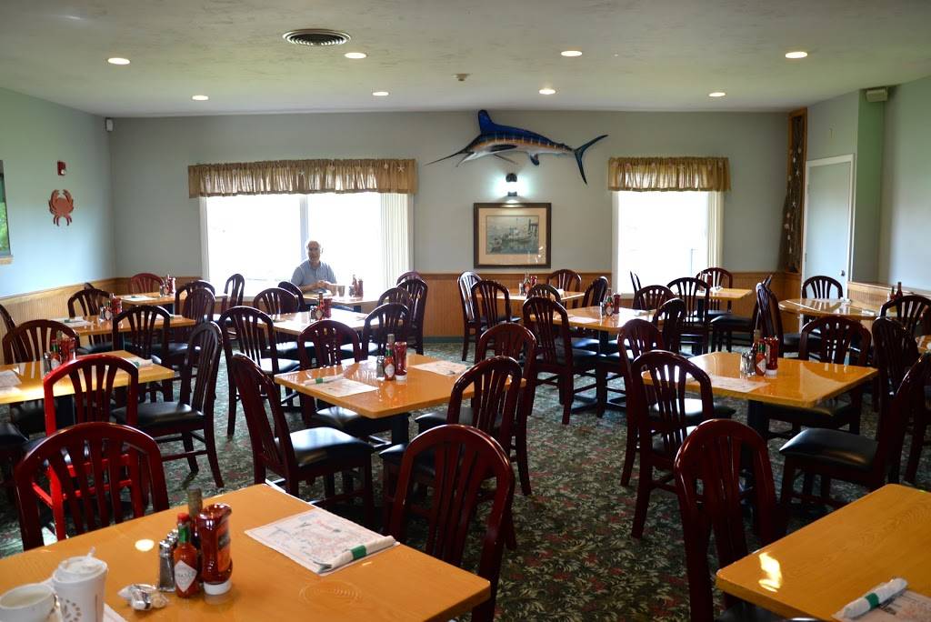 Eastwind Seafoods | restaurant | 304 Main St, Buzzards Bay, MA 02532, USA | 5087593500 OR +1 508-759-3500