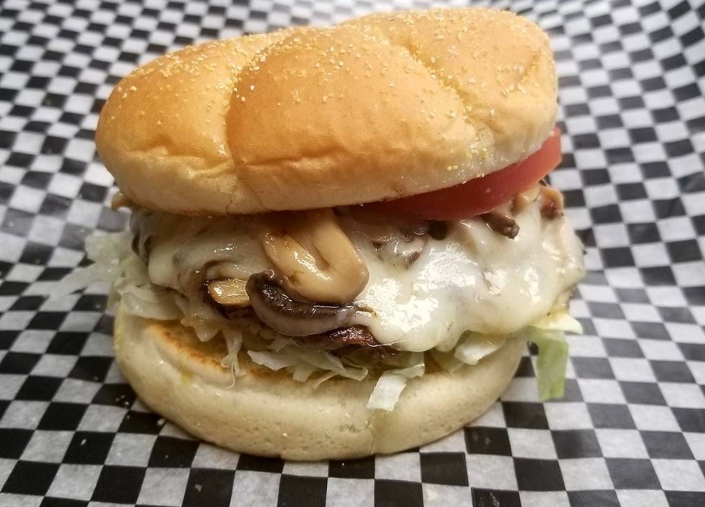 Tasty Treat #thepeoplesplace | restaurant | 120 Main St, Lake City, MI 49651, USA | 2318397330 OR +1 231-839-7330