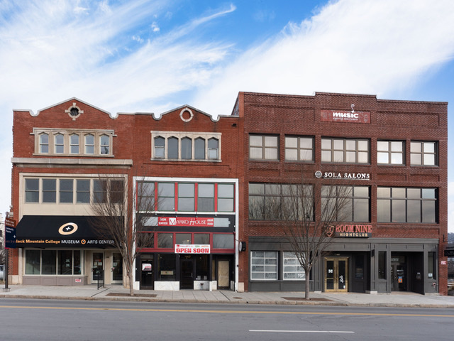 Miyako House | restaurant | 122 College St, Asheville, NC 28801, USA | 8287851501 OR +1 828-785-1501