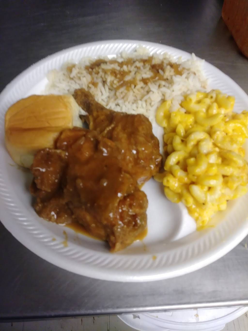 Emahs Wings & Things | restaurant | 624 S 17th St, Wilmington, NC 28401, USA | 9107722918 OR +1 910-772-2918