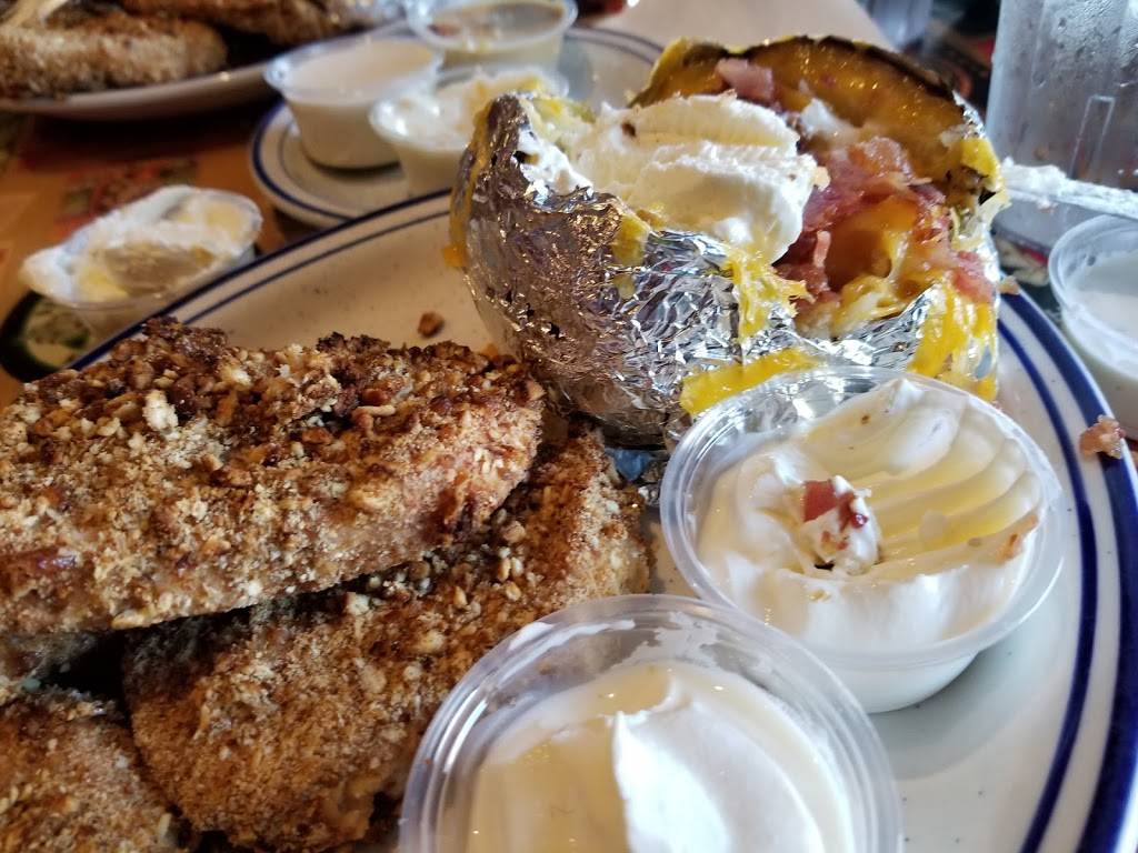 Big T Restaurant | restaurant | 155 N Main St, Lawton, MI 49065, USA | 2696241200 OR +1 269-624-1200