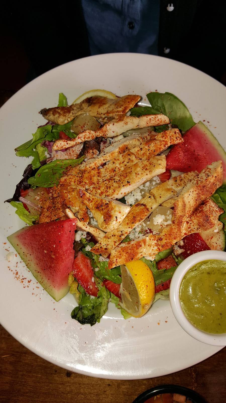 Mundos Latin Grill | restaurant | 699 N Golden State Blvd, Turlock, CA 95380, USA | 2096324004 OR +1 209-632-4004