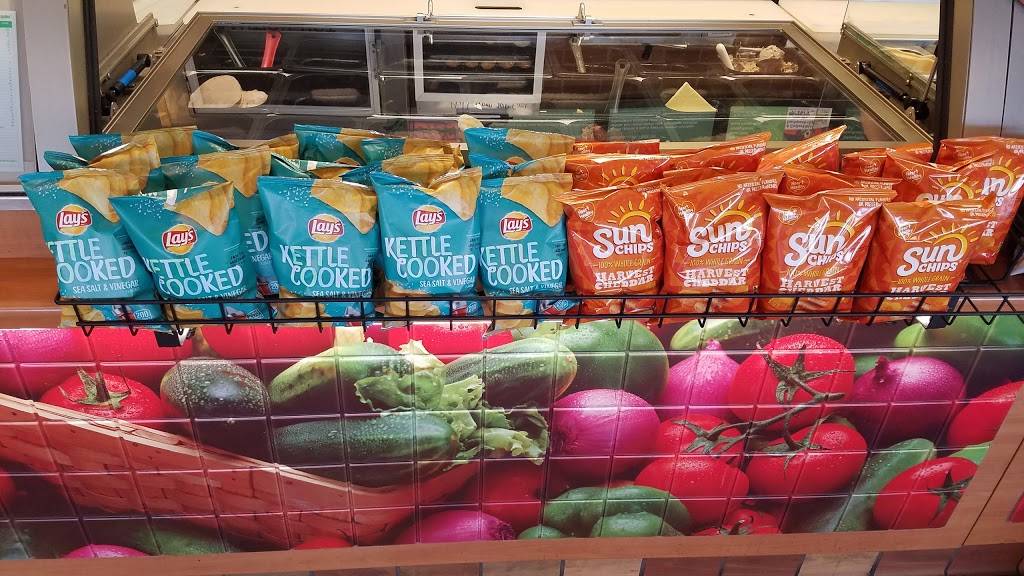 Subway Restaurants | restaurant | 1820 FM 51 S Ste 3, Hollys Center, Decatur, TX 76234, USA | 9406276616 OR +1 940-627-6616