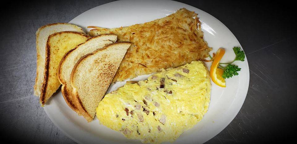 Grandmas Cafe | restaurant | 9 Treasure Lake Rd, Branson, MO 65616, USA | 4173352300 OR +1 417-335-2300