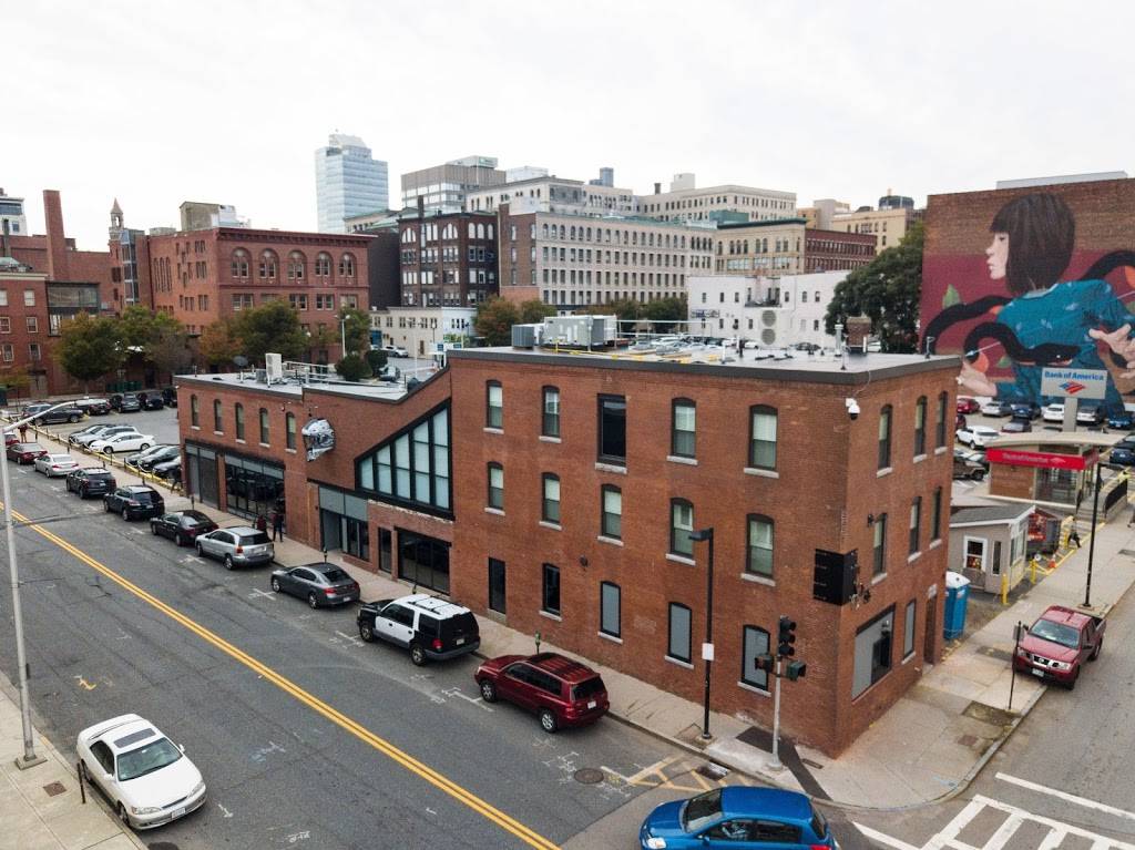 Railers Sports Tavern | restaurant | 90 Commercial St, Worcester, MA 01608, USA | 7744207636 OR +1 774-420-7636