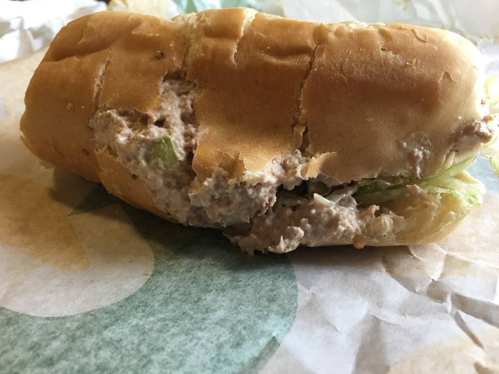 Subway Restaurants | restaurant | 3710 Crawford St, Austin, TX 78731, USA | 5124597233 OR +1 512-459-7233