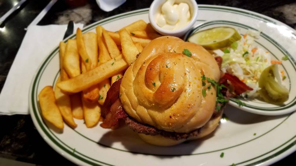 Times Square Diner | restaurant | 7777 N Wickham Rd, Melbourne, FL 32940, USA | 3216226909 OR +1 321-622-6909