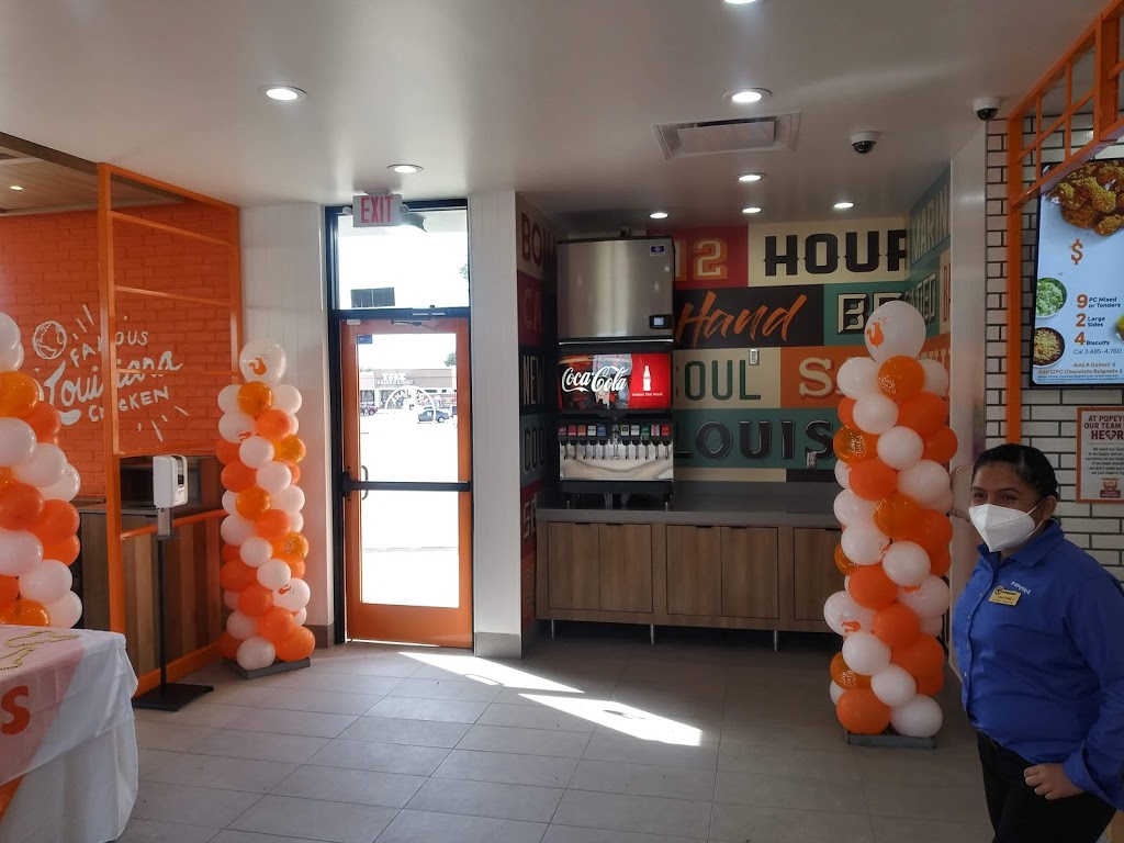 Popeyes Louisiana Kitchen | restaurant | 2408 Texas Ave, College Station, TX 77840, USA | 9797394953 OR +1 979-739-4953