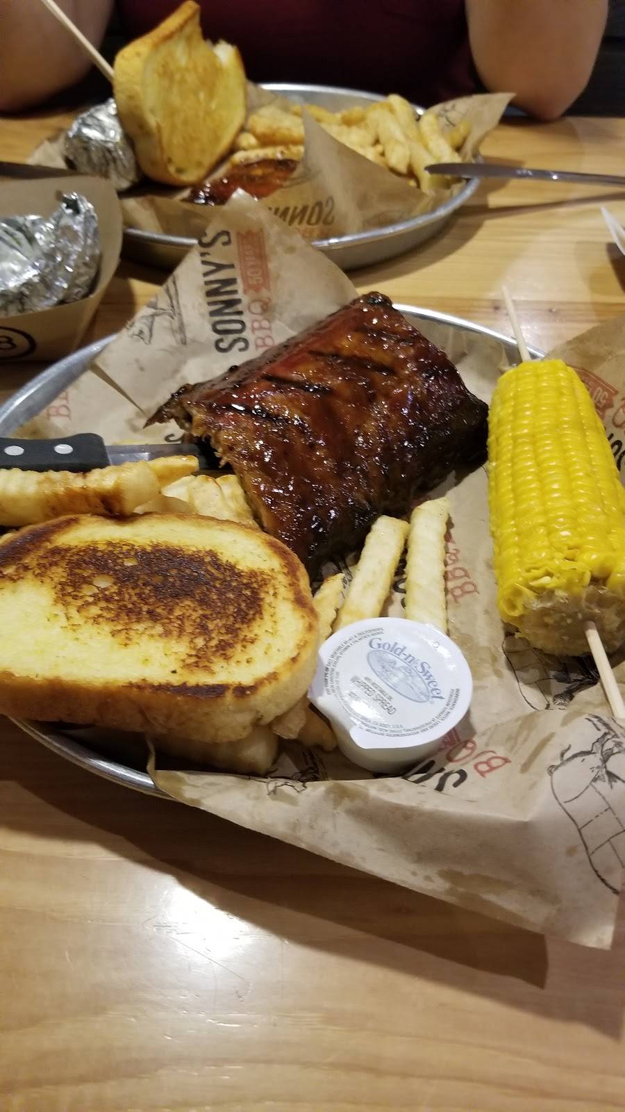 Sonnys BBQ | restaurant | 7460 Dover Garden Ln, Oviedo, FL 32765, USA | 4079711131 OR +1 407-971-1131