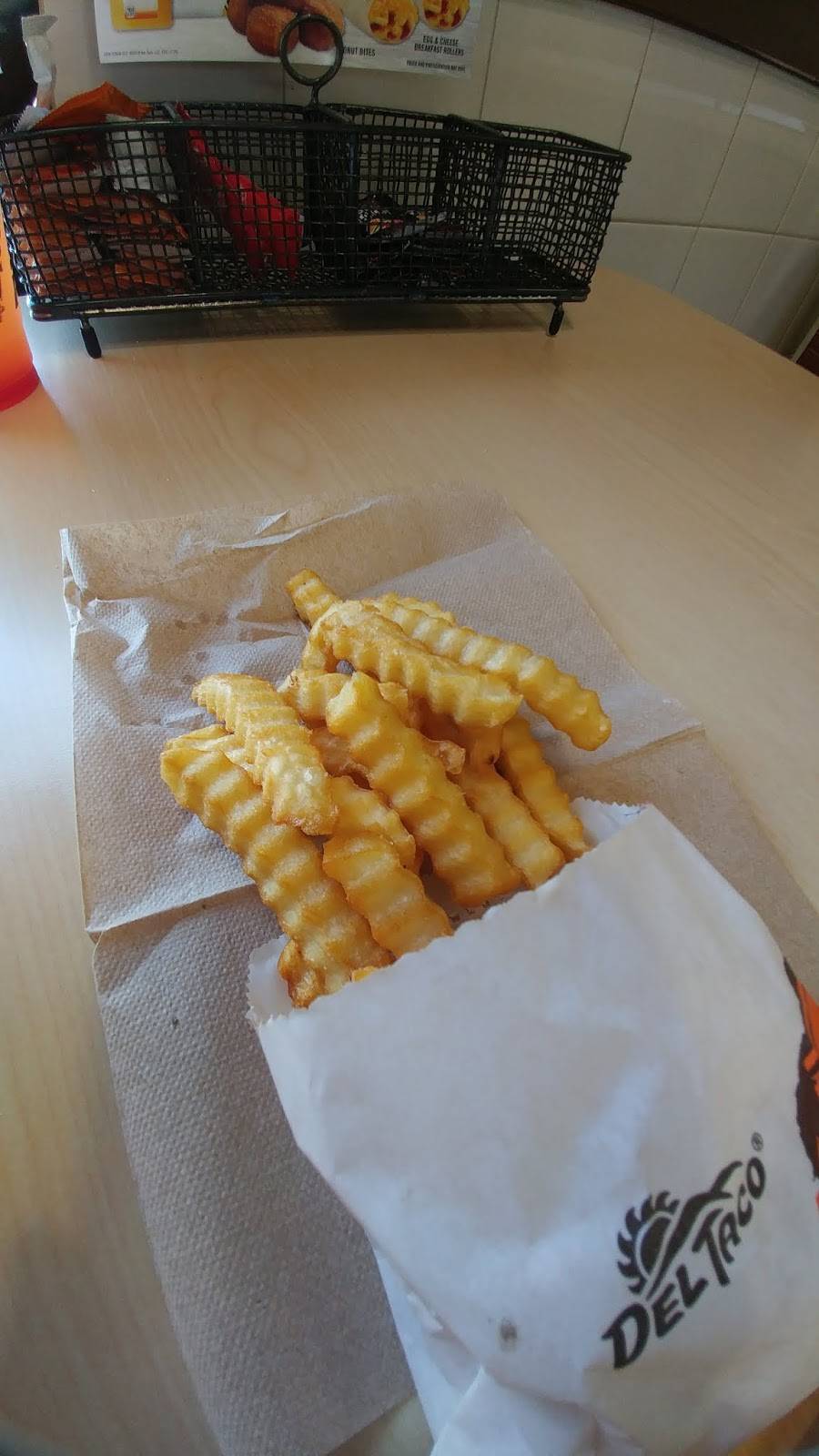 Del Taco | meal takeaway | 36164 Hidden Springs Rd, Wildomar, CA 92595, USA | 9516093581 OR +1 951-609-3581