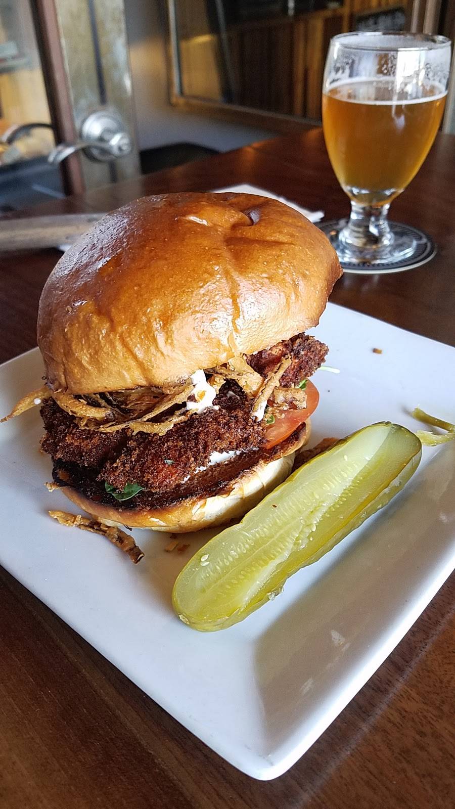 District Pub NoHo | restaurant | 5249 Lankershim Blvd, North Hollywood, CA 91601, USA | 8187327319 OR +1 818-732-7319