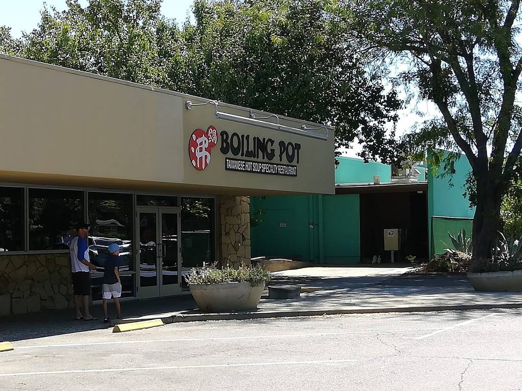 Boiling Pot | restaurant | 630 G St, Davis, CA 95616, USA | 5307465946 OR +1 530-746-5946