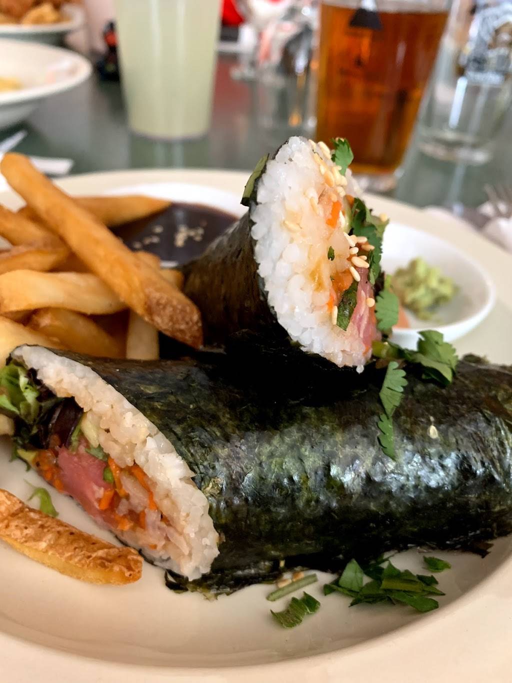 Shipyard Brew Haus - Sugarloaf | restaurant | 5000 Commons Circle, Carrabassett Valley, ME 04947, USA | 2072376834 OR +1 207-237-6834