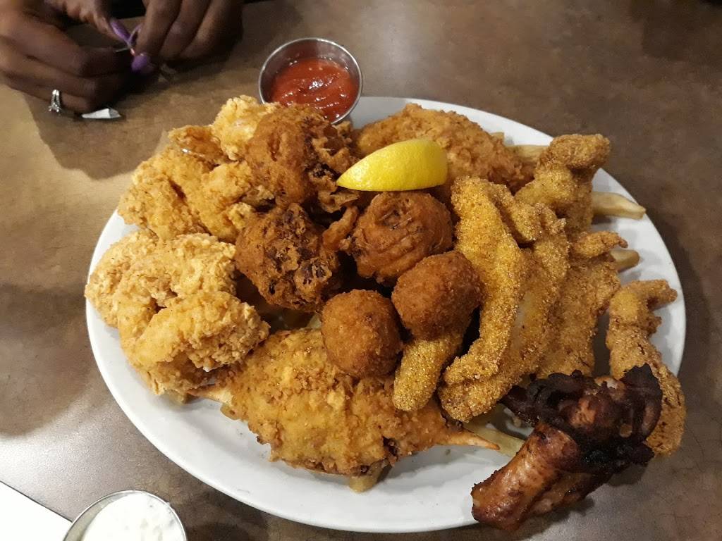 TJ Ribs - S. Acadian Thruway | restaurant | 2324 S Acadian Thruway, Baton Rouge, LA 70808, USA | 2253837427 OR +1 225-383-7427