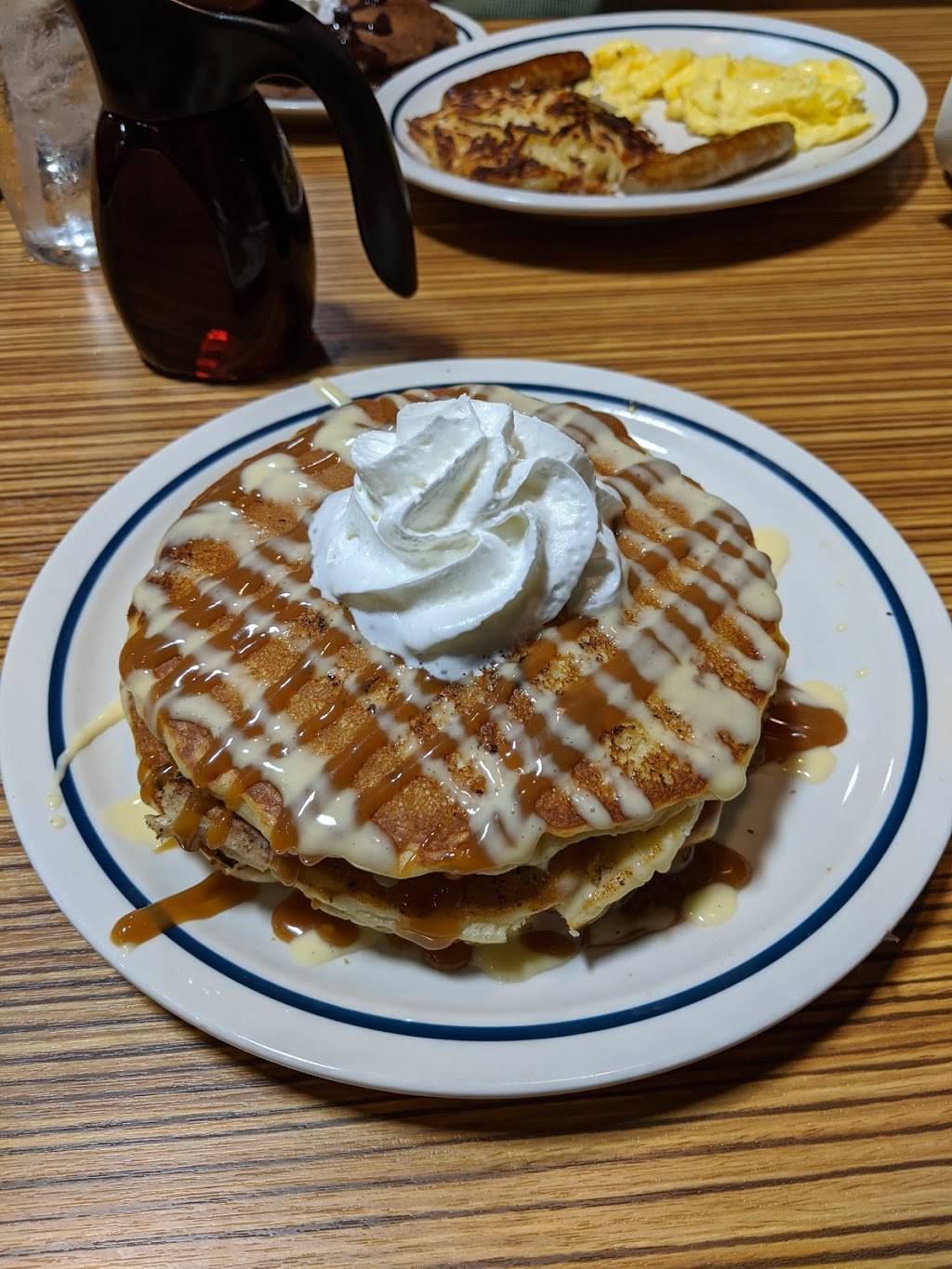 IHOP | restaurant | 588 S Alafaya Trail Ste 60, Alafaya, FL 32828, USA | 4074549931 OR +1 407-454-9931