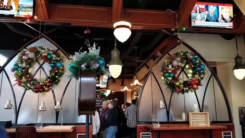 Tavern Hall | restaurant | 505 Bellevue Square, Bellevue, WA 98004, USA | 4254547500 OR +1 425-454-7500