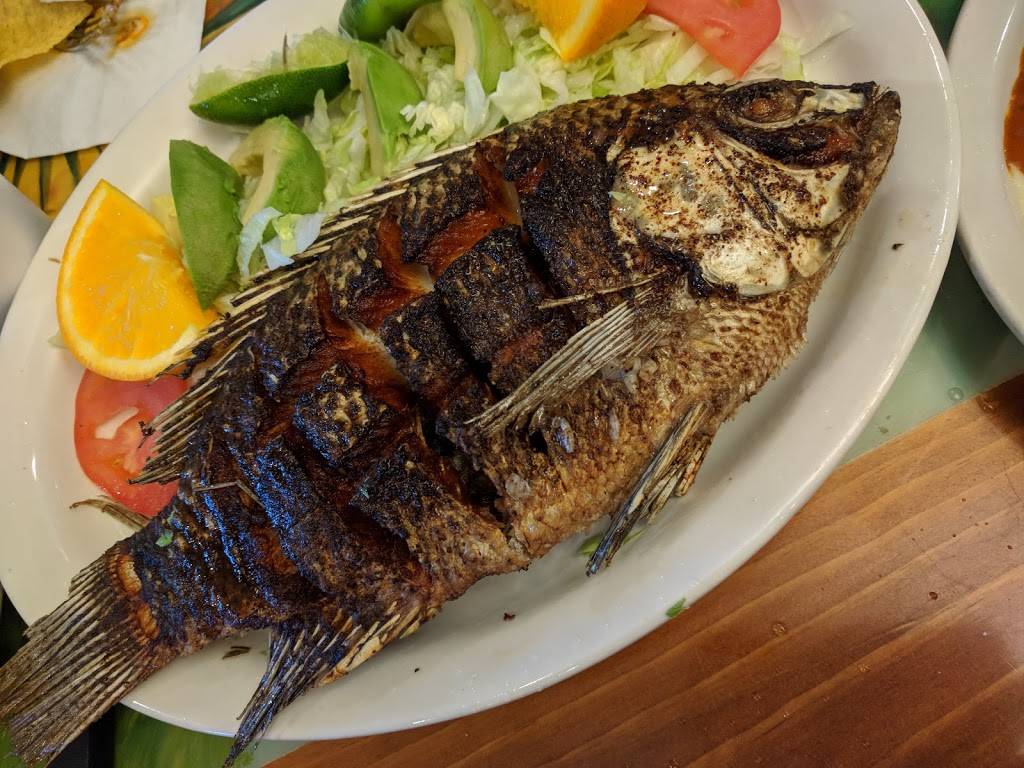 El Nopal | restaurant | 5444 New Cut Rd, Louisville, KY 40214, USA | 5023808447 OR +1 502-380-8447