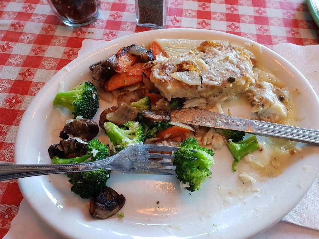 Petrinis Italian Restaurant - Santa Barbara | restaurant | 14 W Calle Laureles, Santa Barbara, CA 93105, USA | 8056878888 OR +1 805-687-8888