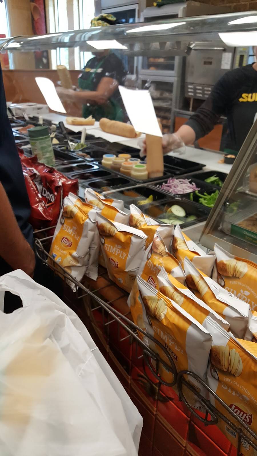 Subway Restaurants | restaurant | 5730 NW 176th St, Hialeah, FL 33015, USA | 3055563376 OR +1 305-556-3376