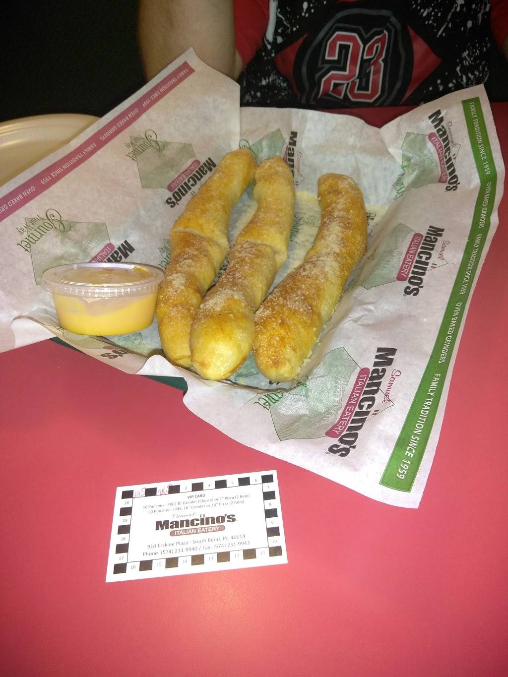 Samuel Mancinos Italian Eatery | restaurant | 910 Erskine Plaza, South Bend, IN 46614, USA | 5742319940 OR +1 574-231-9940