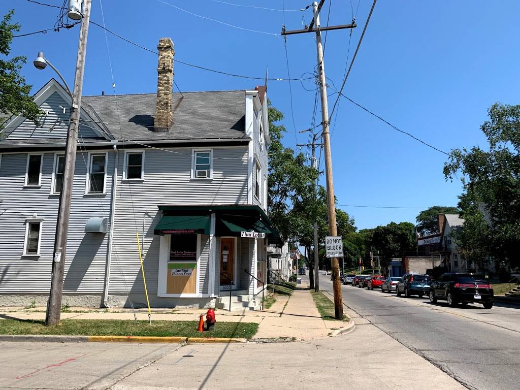 Thai Lotus | restaurant | 1000 E Locust St, Milwaukee, WI 53212, USA | 4145097748 OR +1 414-509-7748