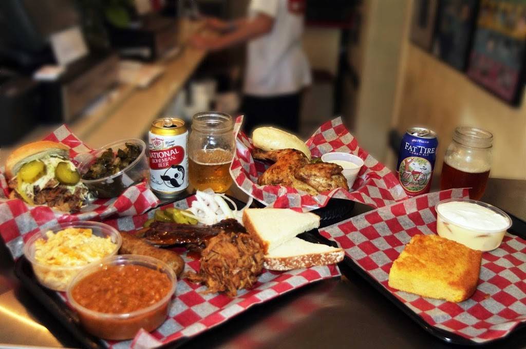 Chads BBQ | restaurant | 158 W Central Ave, Edgewater, MD 21037, USA | 4109567774 OR +1 410-956-7774