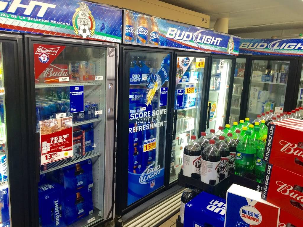 Lisas Chicken | restaurant | 1400 E Long Ave, Fort Worth, TX 76106, USA | 8176261190 OR +1 817-626-1190