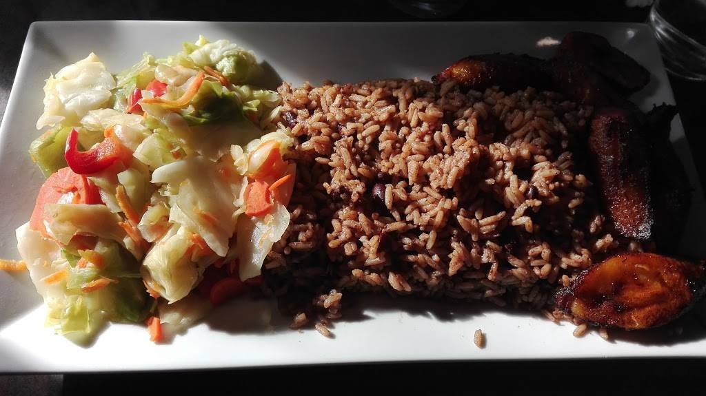 Jiallos African Caribbean Cuisine | restaurant | 5130 38th St, Indianapolis, IN 46254, USA | 3178703230 OR +1 317-870-3230