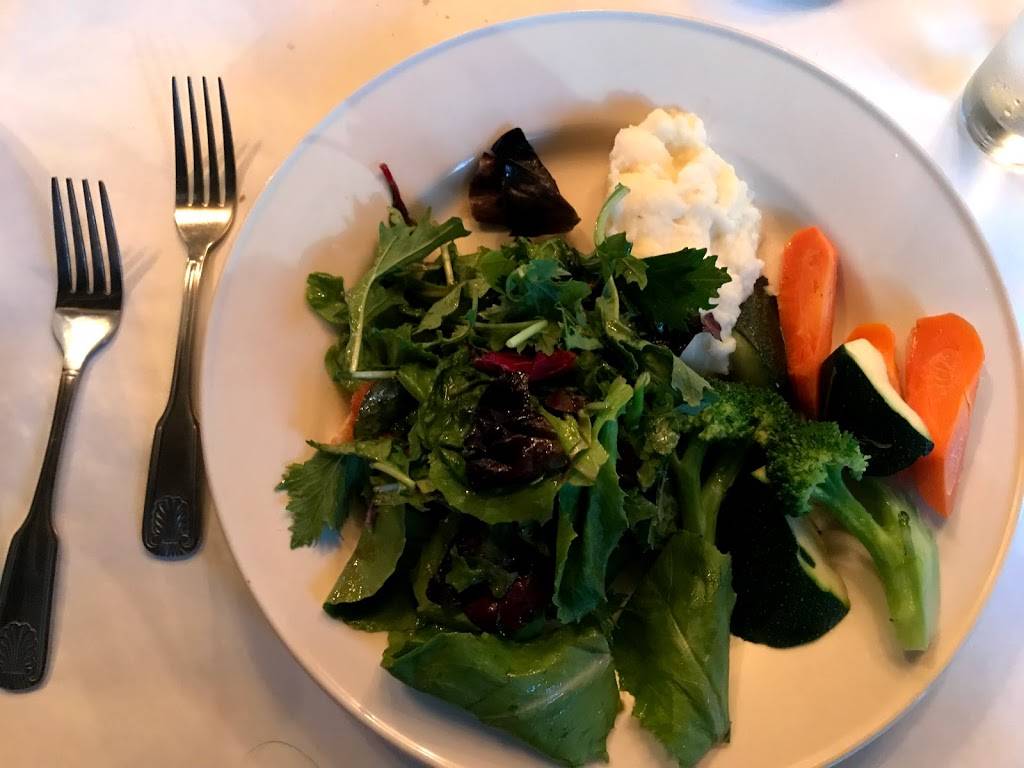 The Mission Square | restaurant | 13033 Penn St #100, Whittier, CA 90602, USA | 5624585353 OR +1 562-458-5353