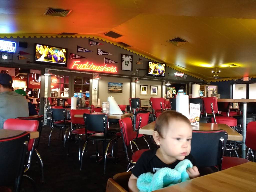 Fuddruckers | restaurant | 340 3rd Ave, Chula Vista, CA 91910, USA | 6194204881 OR +1 619-420-4881