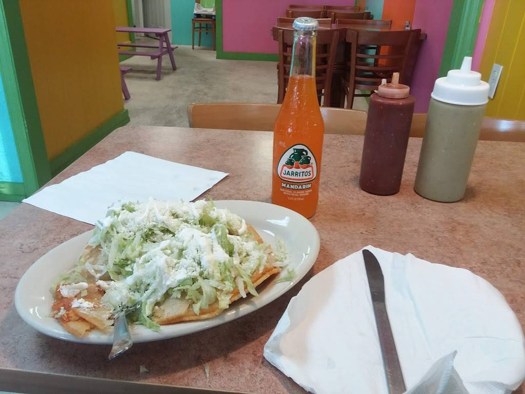 Crazy Snacks | restaurant | 122 S Poplar St, Elizabethtown, NC 28337, USA | 9102476416 OR +1 910-247-6416