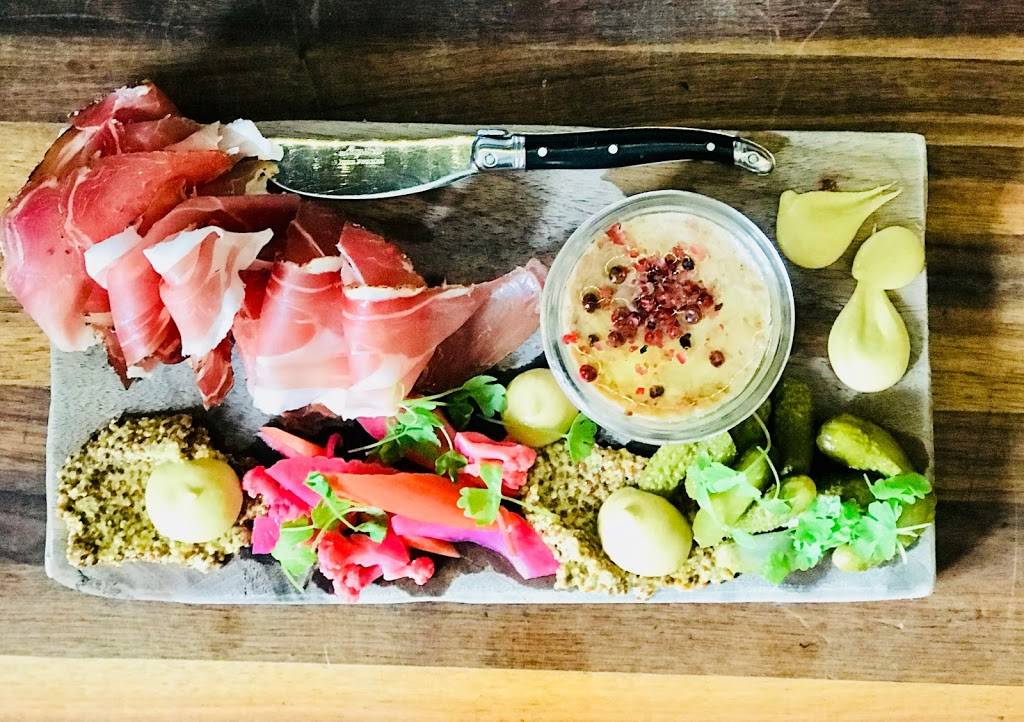 UNION LARDER | restaurant | 1945 Hyde St, San Francisco, CA 94109, USA | 4153234845 OR +1 415-323-4845