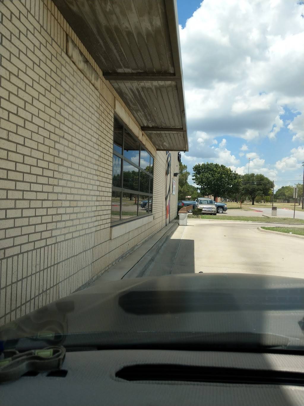 Dunkin | bakery | 9401 Battalion Ave, Fort Hood, TX 76544, USA | 2545320021 OR +1 254-532-0021