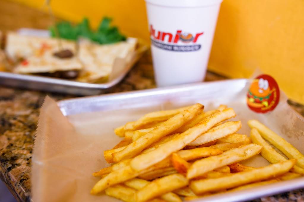 Junior Colombian Burger - South Kirkman Road | restaurant | 5389 S Kirkman Rd, Orlando, FL 32819, USA | 4073553506 OR +1 407-355-3506
