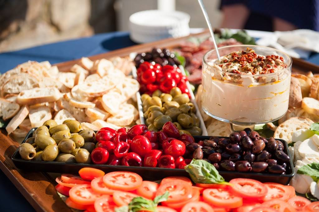 Fosters Clambakes and Catering |  | 5 Axholme Rd, York, ME 03909, USA | 2073633255 OR +1 207-363-3255