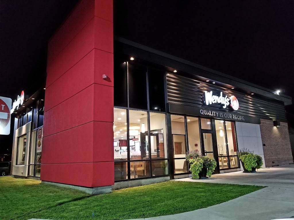 Wendys | restaurant | 520 Southern Artery, Quincy, MA 02169, USA | 6174723981 OR +1 617-472-3981