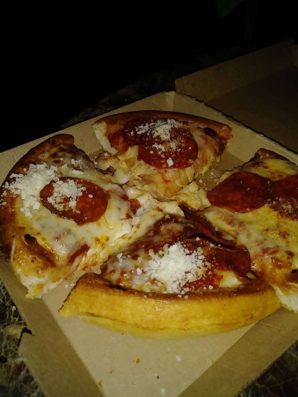 Pizza Hut | restaurant | 4343 Edgewater Dr #900, Orlando, FL 32804, USA | 4072927322 OR +1 407-292-7322