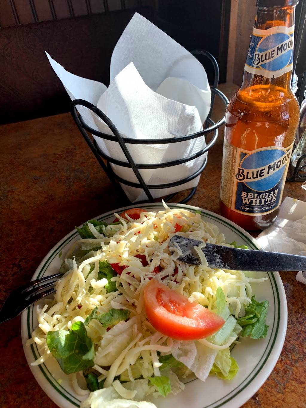 Riccardis Restaurant | restaurant | 901 Hathaway Rd, New Bedford, MA 02740, USA | 5089914200 OR +1 508-991-4200