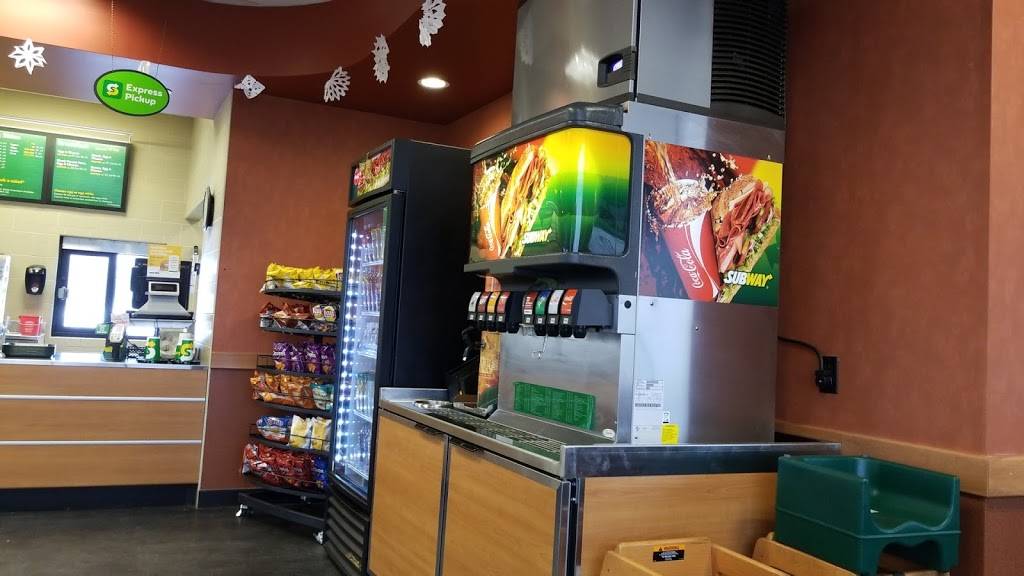 Subway | restaurant | 15452 M-60, Tekonsha, MI 49092, USA | 5177673246 OR +1 517-767-3246