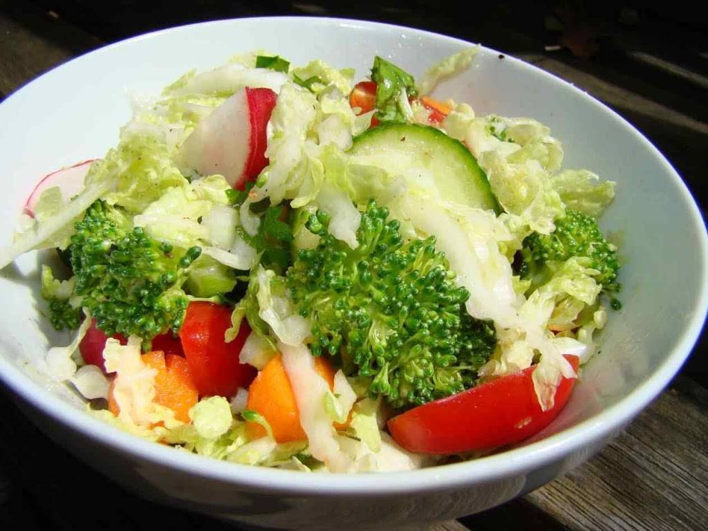 Salad Drop | restaurant | 520 Eastway Dr, Charlotte, NC 28205, USA | 7047690588 OR +1 704-769-0588