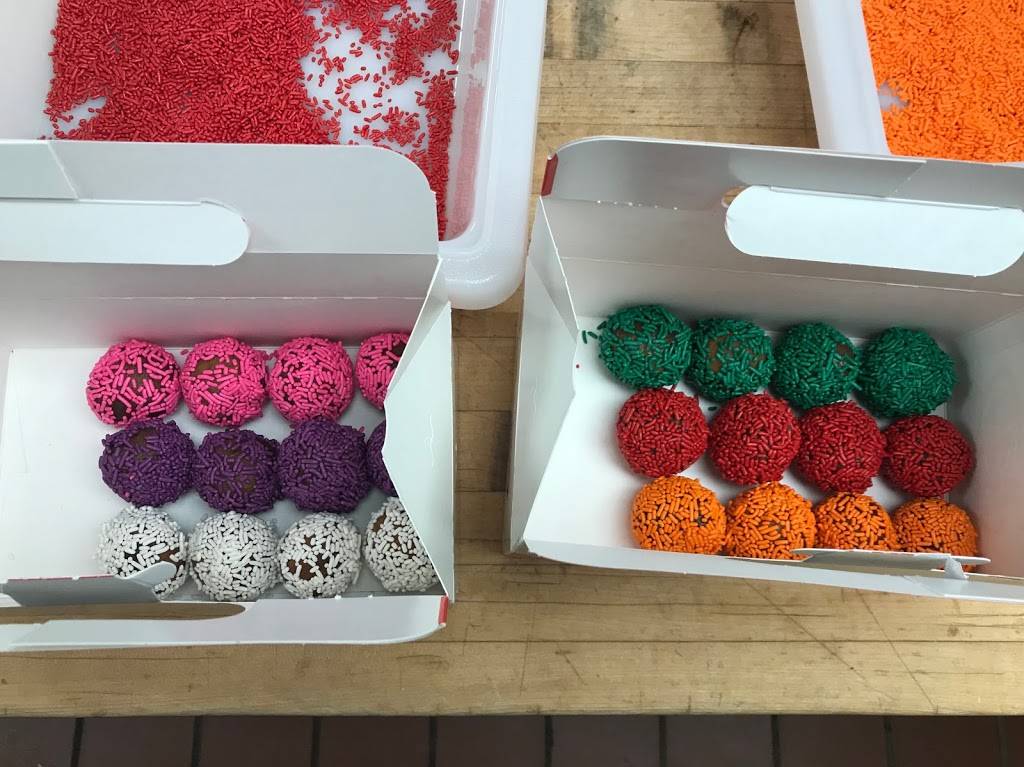 Honey Dew Donuts | bakery | 87 Huttleston Ave, Fairhaven, MA 02719, USA | 5089902100 OR +1 508-990-2100