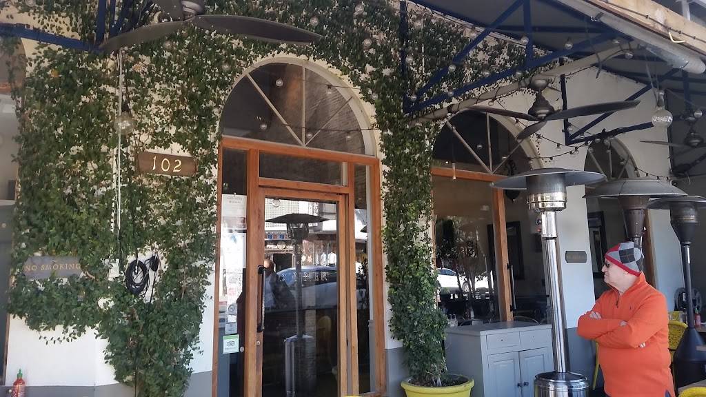 Sidewalk Grill | restaurant | 1727 N Vermont Ave #102, Los Angeles, CA 90027, USA | 3236693354 OR +1 323-669-3354