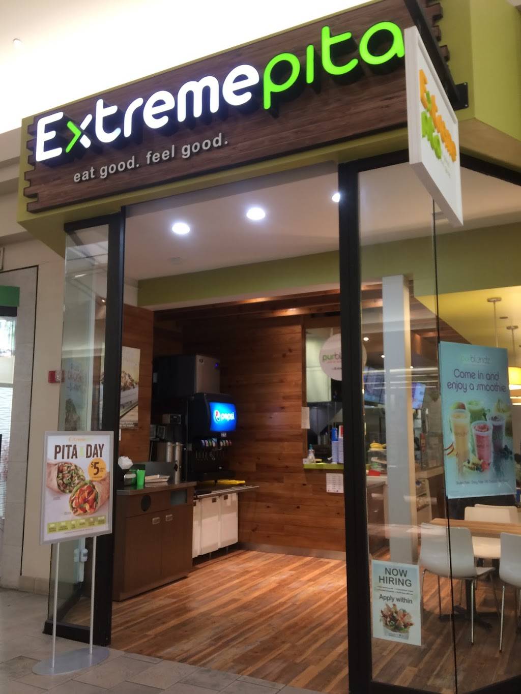 Extreme Pita | restaurant | 7900 Shelbyville Rd, Louisville, KY 40222, USA | 5024253830 OR +1 502-425-3830