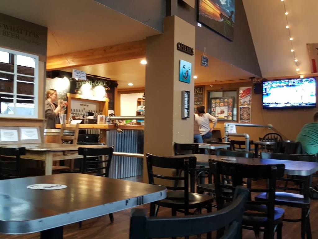 Penn Cove Taproom - Coupeville | restaurant | 103 S Main St, Coupeville, WA 98239, USA | 3606825747 OR +1 360-682-5747